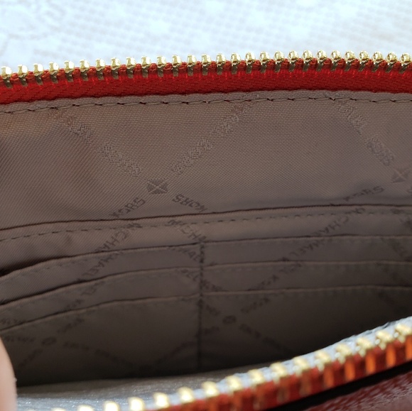 Michaek Kors Jet Set Travel Zip Clutch - Picture 5 of 6